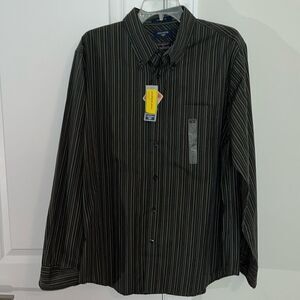 New stain defender NO iron Black stripe Dockers Long Sleeve Bottom-Down Shirt L